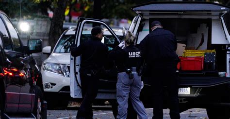 Police Arrest Man Found With Guns In Vehicle Near U S Capitol The