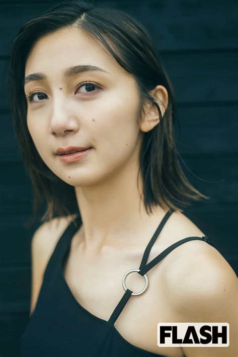 Tbs『s☆1』の近藤夏子アナ「ラクロス部」に憧れたスポーツ一筋の帰国子女を変えた「一つの質問」【グラビアも披露】 Smart Flash