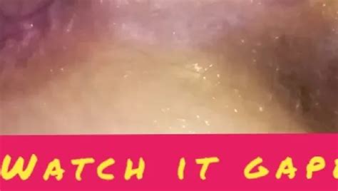 Grobe Solo Amateur Masturbation mit seiner Haarbürste führt zu einem squishy Analorgasmus xHamster