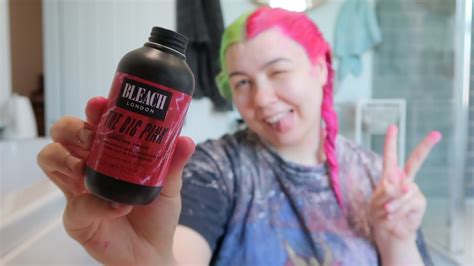 Dying My Hair Pink Using The Big Pink By Bleach London Youtube