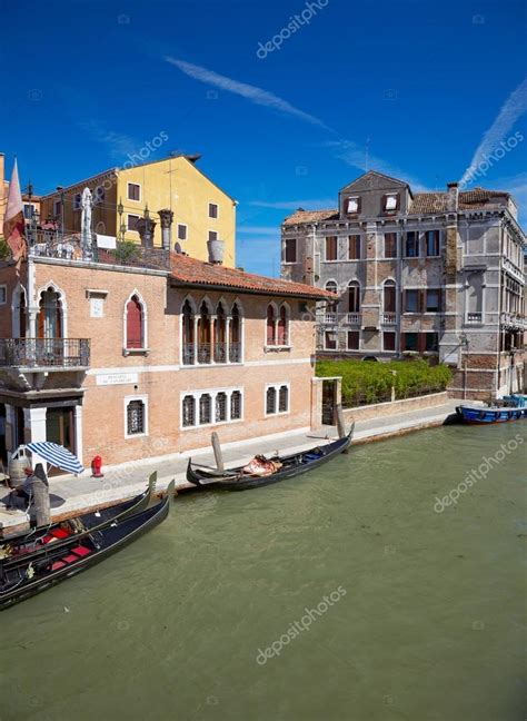 Canal Cannaregio in Venice, Italy — Stock Photo © zastavkin #45164581