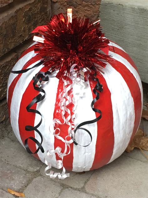 20+ Christmas Pumpkin Decorating Ideas