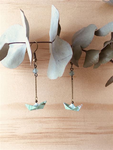 Boucles D Oreilles Bateaux En Origami Etsy Origami Bateau Origami