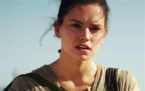 Rian Johnson Reveals That Rey S Parentage Will Be Addressed In Star