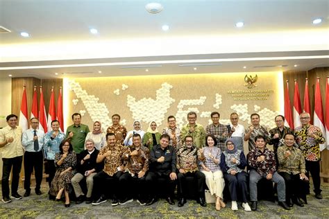 Jelang Penyelenggaraan Pertemuan Menteri Dewan MEA Dan KTT ASEAN Menko