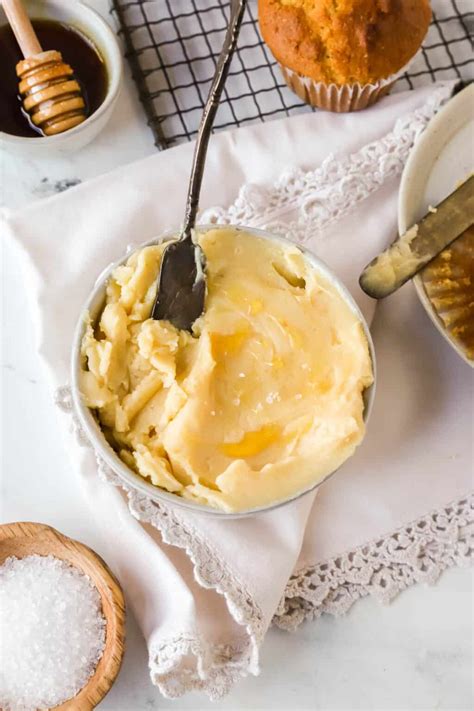 Easy Honey Butter Recipe Only 3 Ingredients