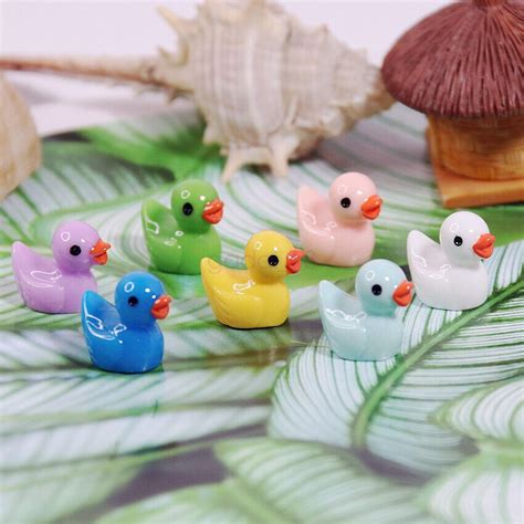 HOT 100PCS Mini Tiny Ducks Set Realistic Resin Ducks Crafts Birthday