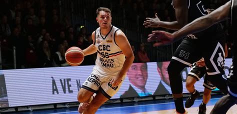 Basketball Le Caen Basket Calvados Finit L Ann E Par Du Lourd En