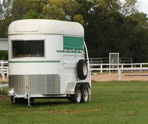 Is Horse Trailer Rental a Good Option?