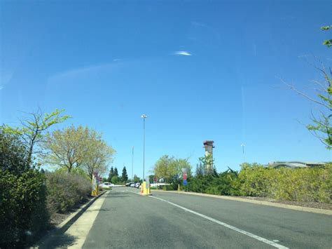 SMF - Daily Lot - Parking in Sacramento | ParkMe