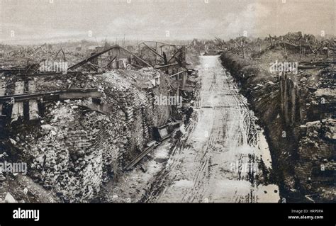 Politik Der Verbrannten Erde Fotos Und Bildmaterial In Hoher