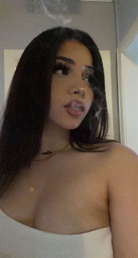 Pin by Catalinacantemir on Salvări rapide Latina makeup looks Cute makeup looks Pretty makeup