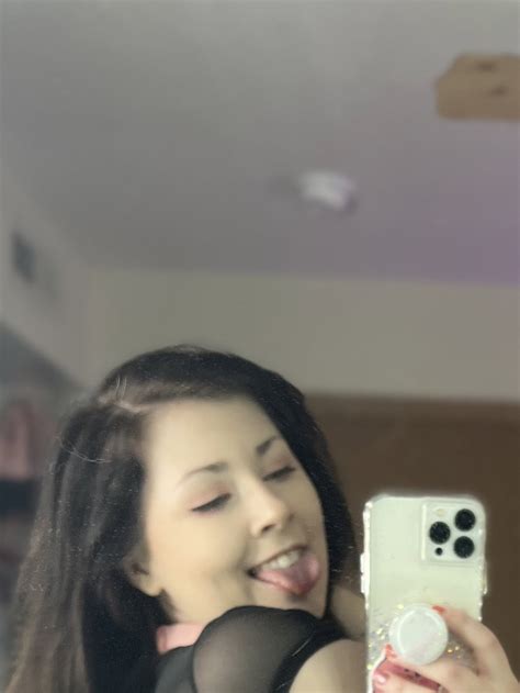 The Truth Behind The Viral Jaelaray Leaks - Truth or Fiction