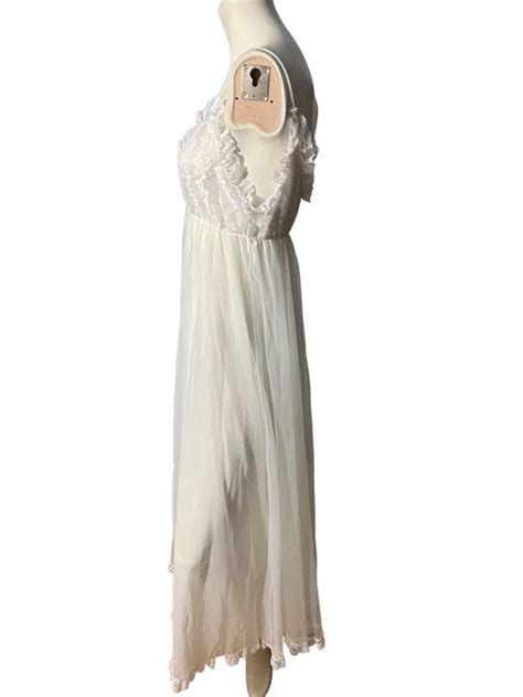 Vintage Peignoir Set Lingerie Nightgown M Gem