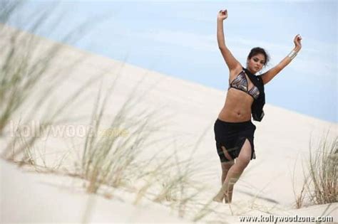Hot Sexy Neetu Chandra Photos 63 208482 Kollywood Zone