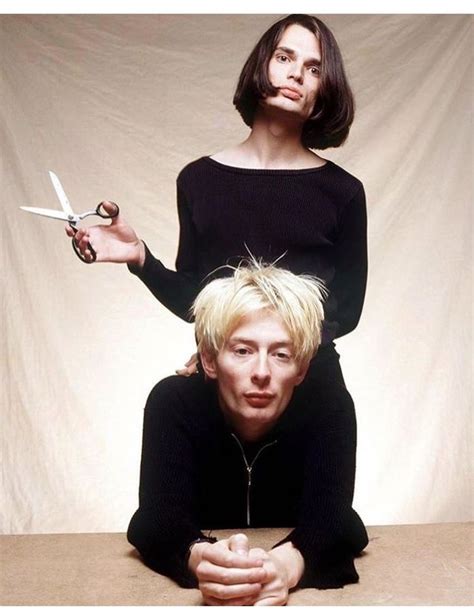 Pin By Anna On Personnes Jonny Greenwood Radiohead Thom Yorke