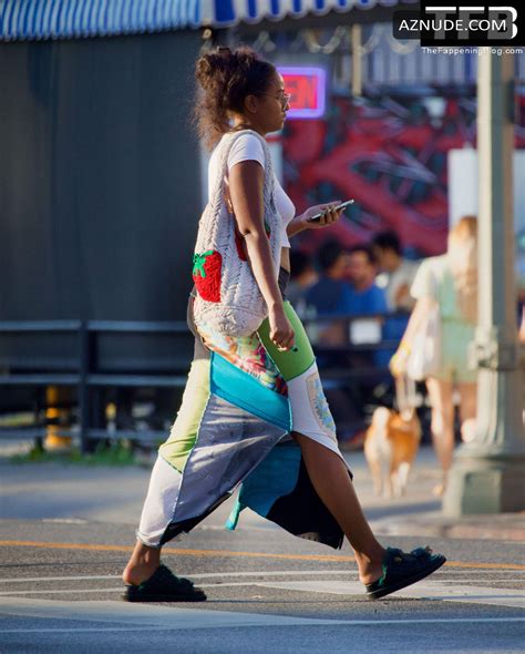 SASHA OBAMA Nude AZNude