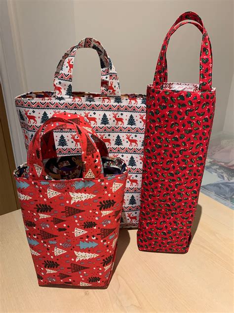 Set Of 3 Reusable Christmas Fabric Gift Bags With Handles Etsy