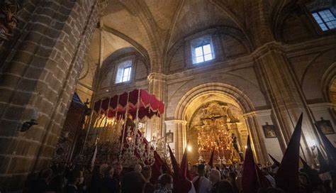 Regresos De Las Cuatro Hermandades Refugiadas En La Catedral