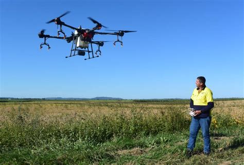 Cyber age way to manage weeds in wet paddocks | The Land | NSW