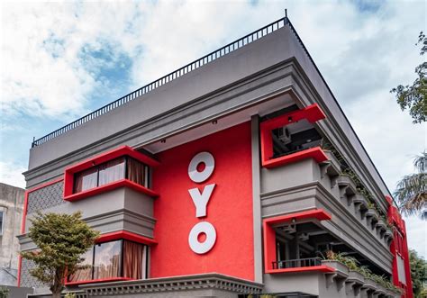 From A Teen Founder To Controversies & Expansion: How Did OYO Start?