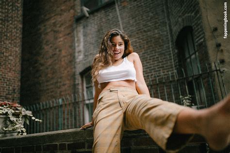 Isabella Carr Nude OnlyFans Leaks Fappening FappeningBook