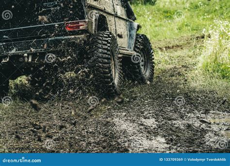 Leading Up Through The Extreme Trails Suv Or Offroader On Mud Road