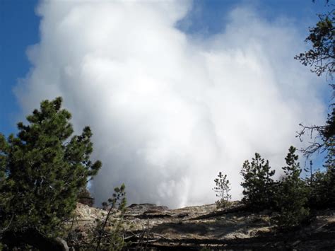 Steamboat Geyser Major Eruption Steam Phase Am Onw Flickr