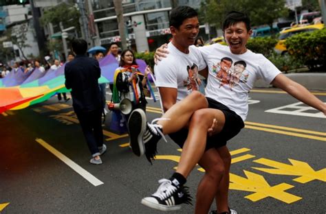 Taiwan se torna o primeiro país da Ásia a legalizar o casamento gay Pheeno