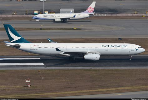 B Lar Cathay Pacific Airbus A Photo By Zgggrwy Id