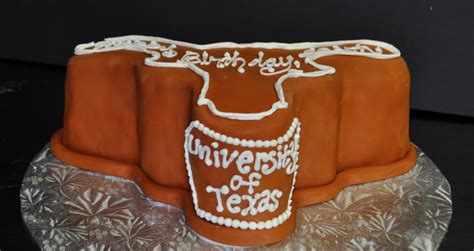 Leahs Sweet Treats Texas Longhorn Cake