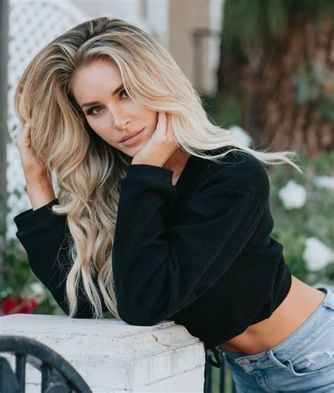 Anna Katharina Blonde Beauty Long Hair Styles