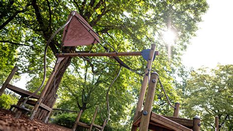 Mehr Grün auf Spielplätzen - besser für Kinder und Klima | Weather.com