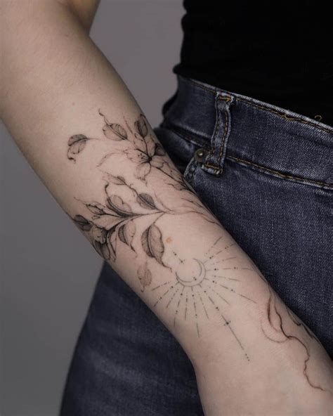 33 Stunning Flower Tattoos That Radiate Beauty And Softness