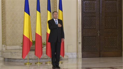 Iohannis solicită Parlamentului reexaminarea Legii offshore care