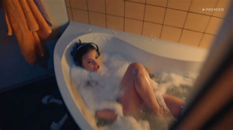 Nude Video Celebs Anna Glaube Sexy Razvod S01e01 2022