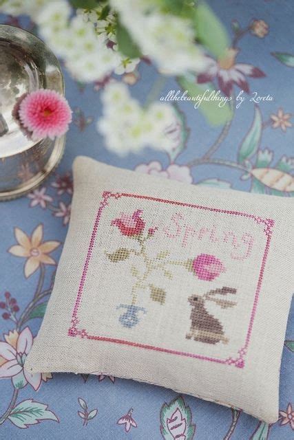 The Snowflower Diaries Tulipes Avec Le Lapin Cross Stitch Free