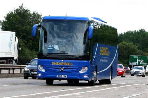 MERCEDES BENZ TOURISMO BU18YSW SHEARINGS A11 CHALK HILL RE Flickr