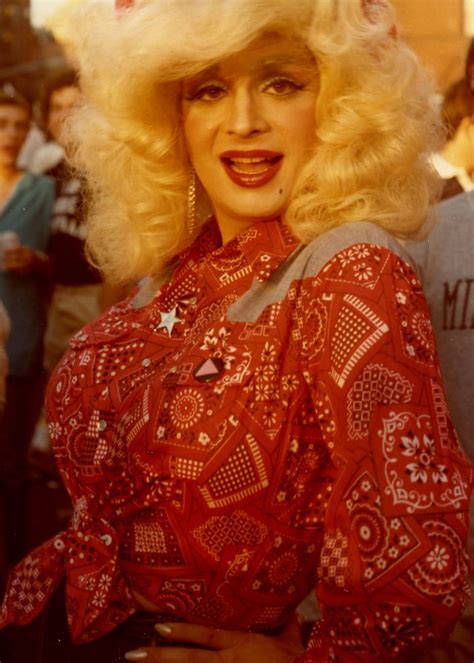 Vibrant Vintage Photos Of NYC Gay Pride In The 70s Vintage Everyday