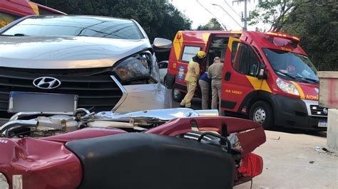 Homens Ficam Feridos Em Colisão Entre Hb20 E Moto Na Região Do Lago Um