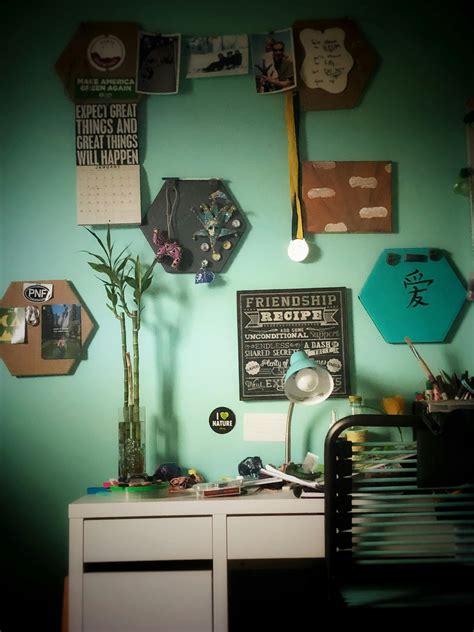 Assorted Wall Decor · Free Stock Photo