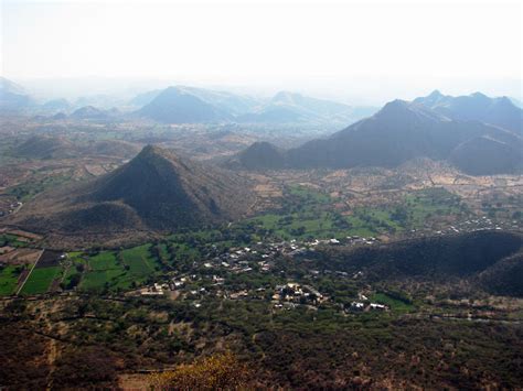 Aravali peaks by Sidthebohemian on DeviantArt