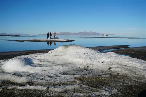 Rare salt formations appear along the Great Salt Lake | KECI