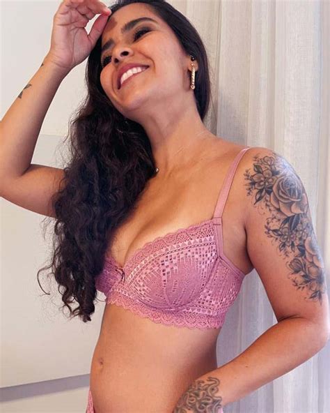 Ltima Pe A Suti De Renda Rosa Aro Da Vov Lana Lingerie