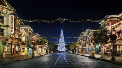 Main Street Christmas - Disneyland [1920x1080] : wallpaper