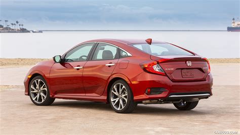 Honda Civic Sedan | 2020MY Touring | Rear Three-Quarter