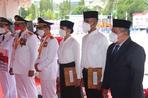 Tiga Napi Bebas Di Hut Ri Orang Dikasi Diskon Hukuman