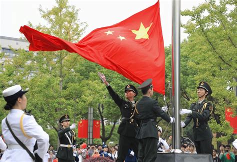 江南大学举行庆祝中华人民共和国成立73周年升旗仪式 江南大学新闻网