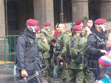 Fe Bfp Durante El Desfile Militar Del AÑo 2016 Fuerzas Especiales De