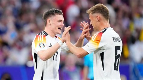 Euro L Allemagne D Bute Son Euro Par Une Large Victoire Contre L